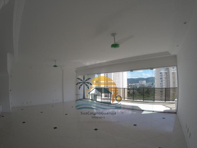 Apartamento à venda no bairro Parque Enseada em Guarujá/SP