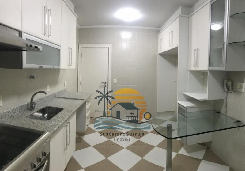 Apartamento à venda no bairro Parque Enseada em Guarujá/SP