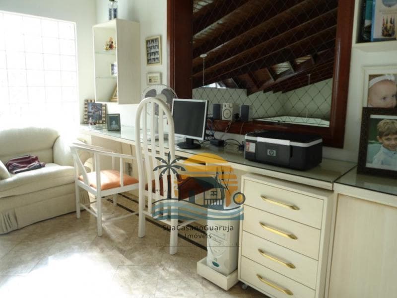 Casa à venda no bairro Jardim Acapulco em Guarujá/SP