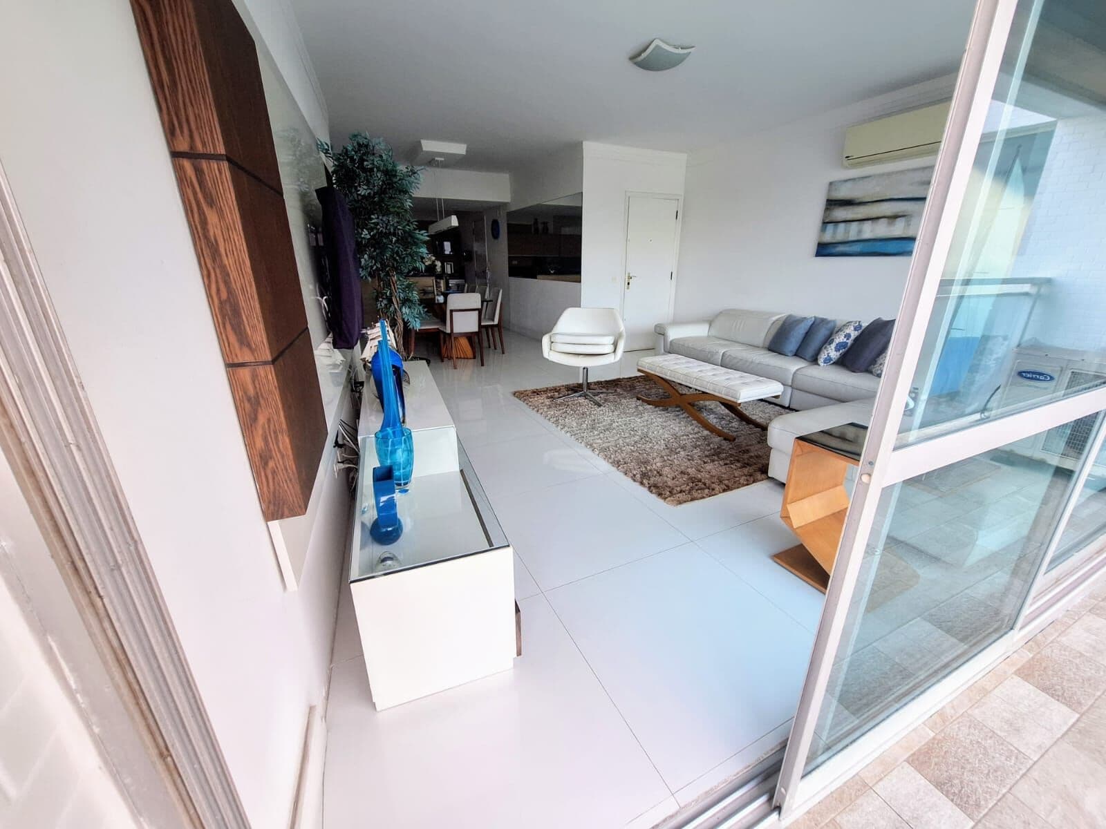 Apartamento à venda 3 dormitorios 3 suites 2 vagas Pitangueiras em Guarujá/SP