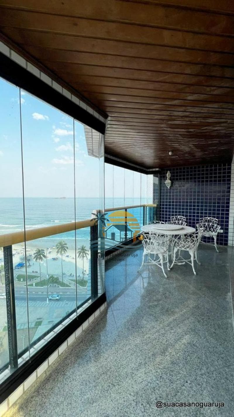 Apartamento à venda no bairro Enseada em Guarujá/SP