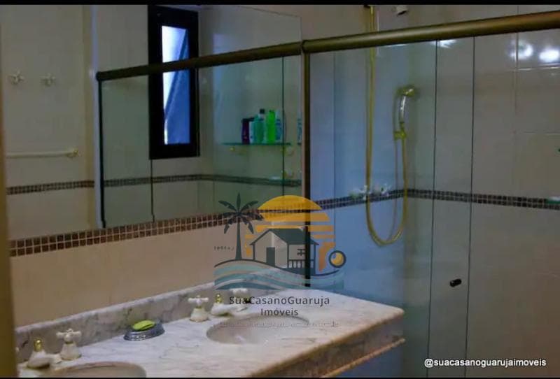 Apartamento à venda no bairro Sorocotuba em Guarujá/SP