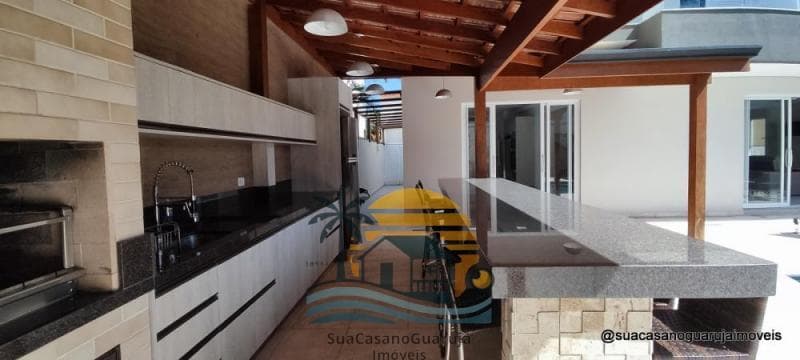 Casa à venda no bairro Jardim Acapulco em Guarujá/SP