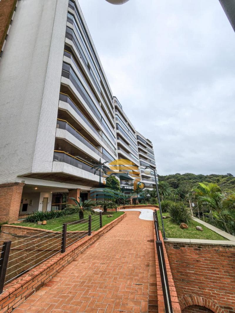 Apartamento à venda no bairro Morro Sorocotuba em Guarujá/SP
