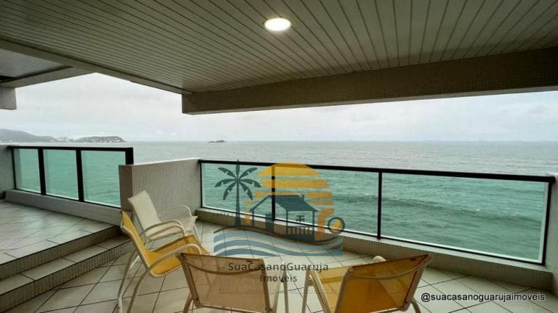 Apartamento à venda no bairro Praia Das Pitangueiras Frente Mar em Guarujá/SP