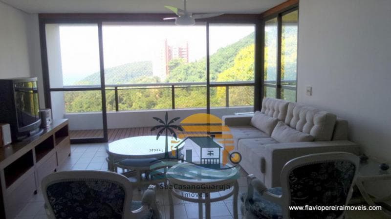 Apartamento à venda no bairro Morro Sorocotuba em Guarujá/SP
