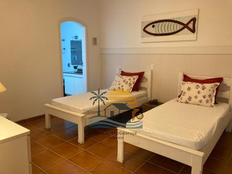 Casa à venda no bairro Acapulco em Guarujá/SP