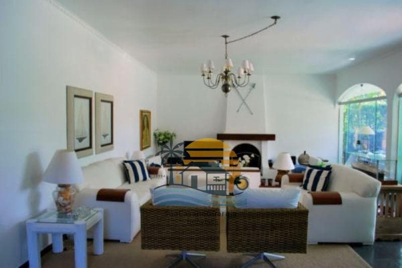 Casa à venda no bairro Acapulco em Guarujá/SP