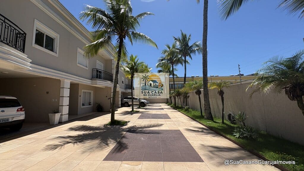 Casa à Venda no Guarujá | 4 Suítes no Condomínio Solar dos Príncipes – 50m da Praia da Enseada