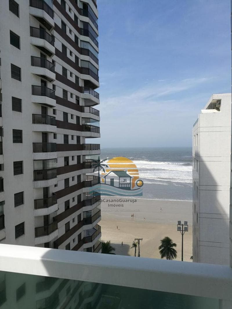Apartamento à venda no bairro Vila Alzira em Guarujá/SP