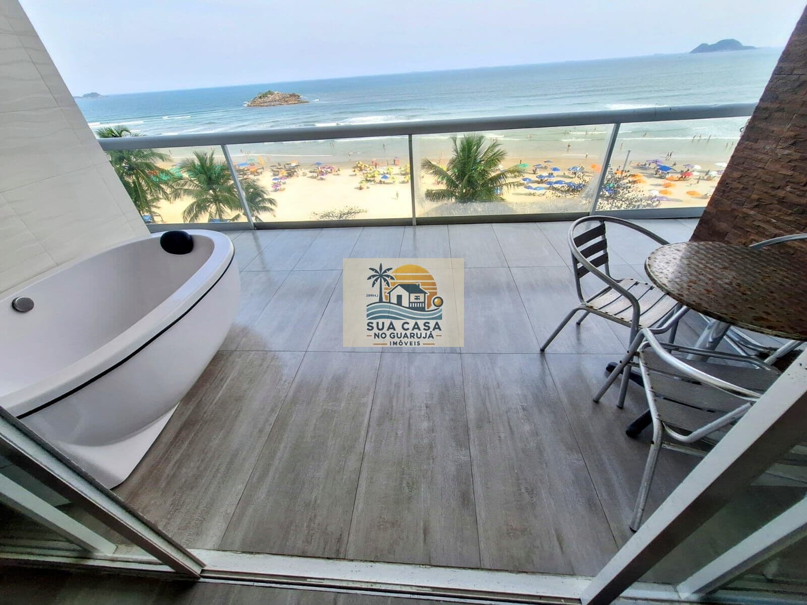 Apartamento Alto Padrão com 3 quartos sendo 2 suítes Frente Mar