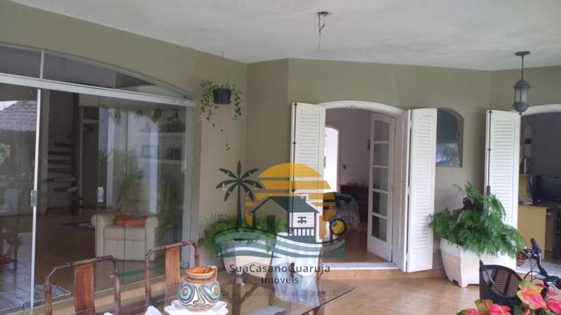 Casa à venda no bairro Jardim Acapulco em Guarujá/SP