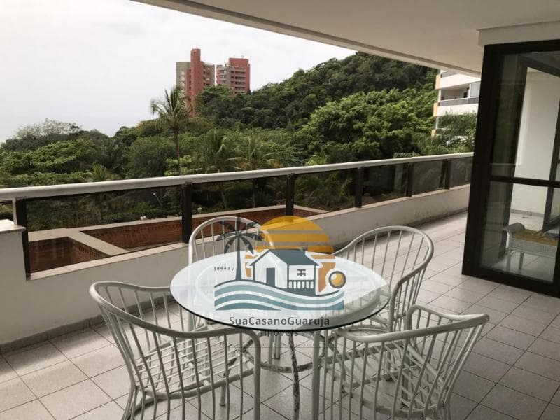Apartamento à venda no bairro Morro Sorocotuba em Guarujá/SP