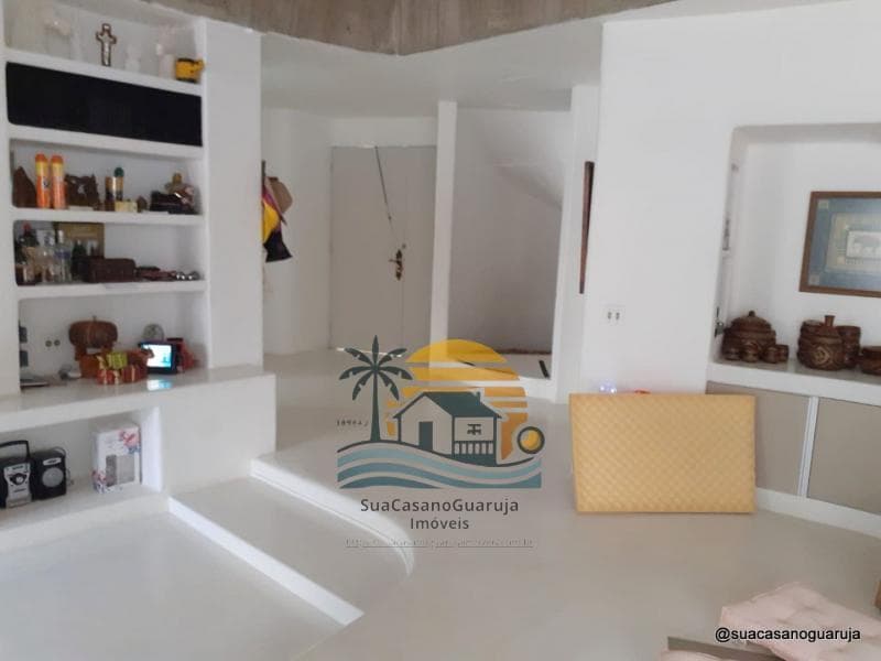 Casa à venda no bairro Acapulco em Guarujá/SP