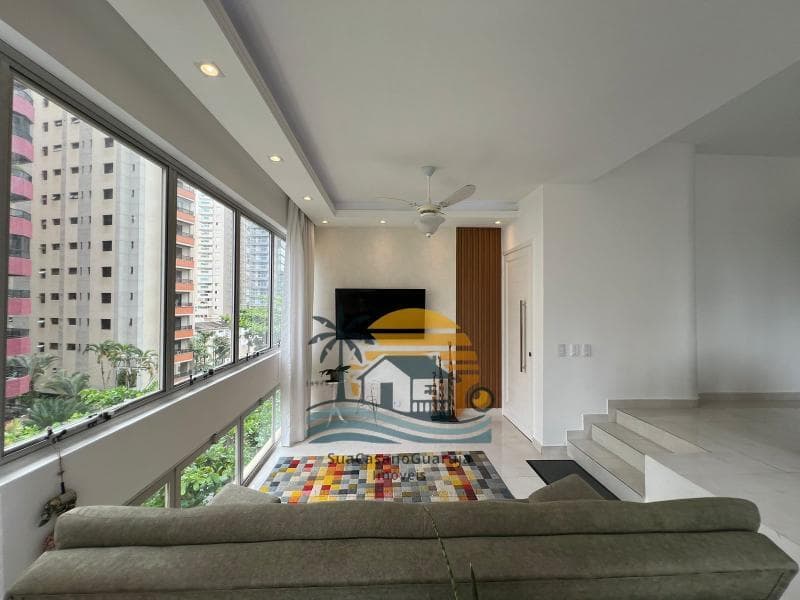 Apartamento à venda no bairro Vila Alzira em Guarujá/SP