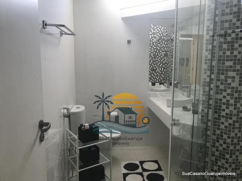 Apartamento à venda no bairro Parque Enseada em Guarujá/SP