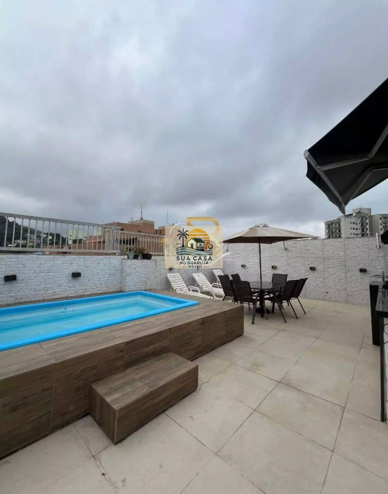 Cobertura à Venda na Praia da Enseada Guarujá – 3 Dormitórios, Piscina Privativa e Preço Reduzido