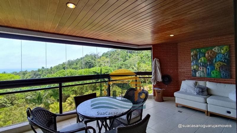 Apartamento à venda no bairro Sorocotuba em Guarujá/SP