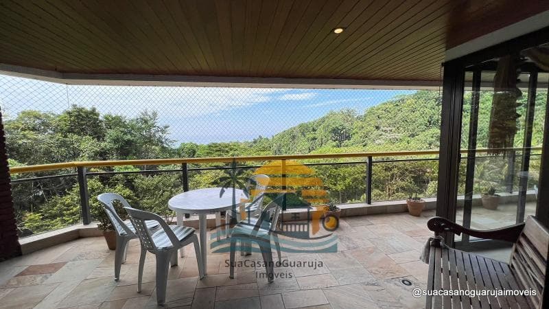 Apartamento à venda no bairro Sorocotuba em Guarujá/SP