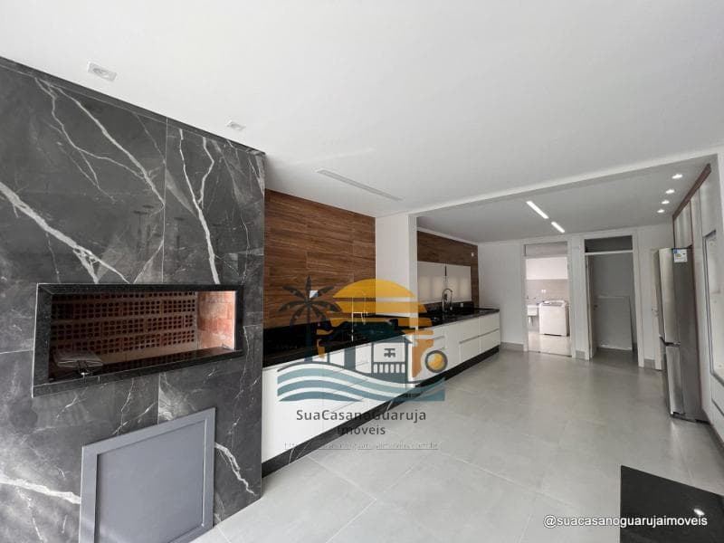 Casa à venda no bairro Acapulco em Guarujá/SP