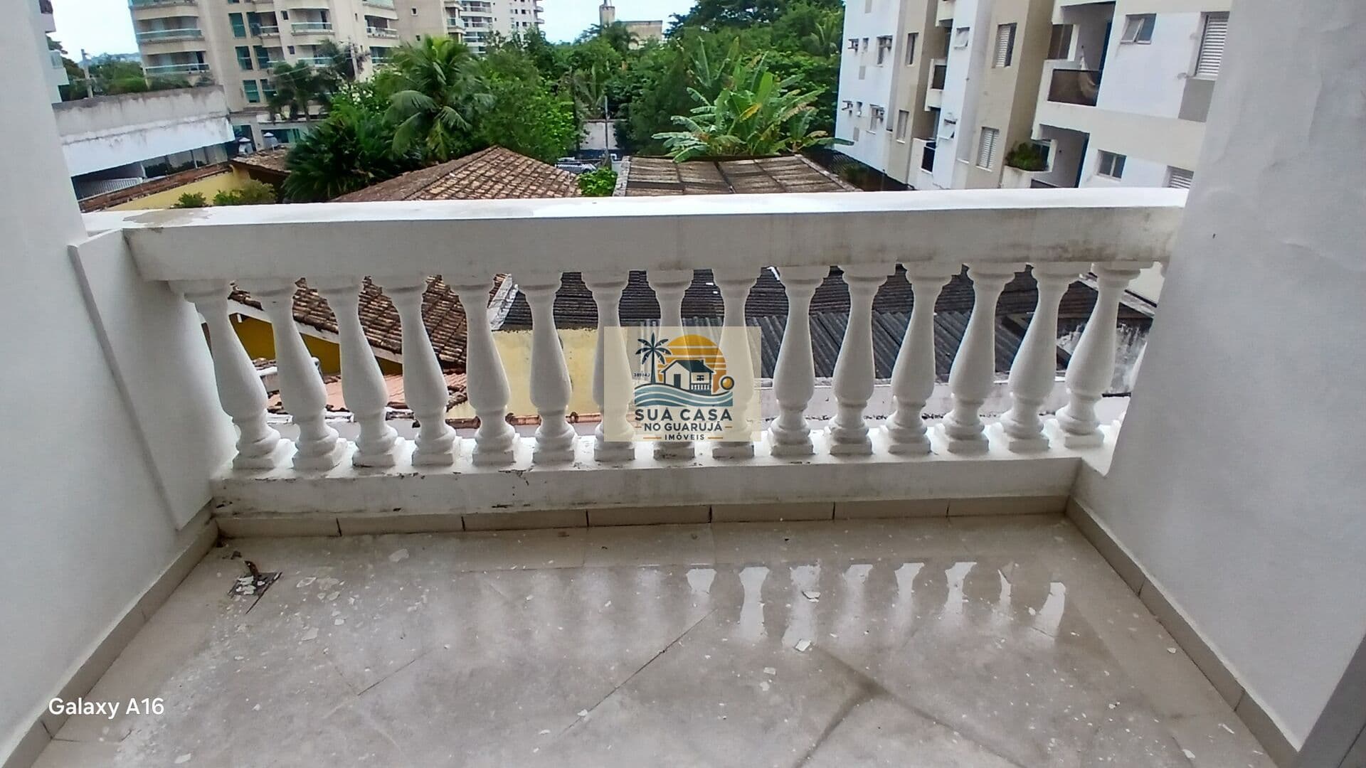Apartamento com 3 dormitórios 1 suite à venda, 93 m² por R$ 300.000 - Jardim Virginia - Guarujá/SP