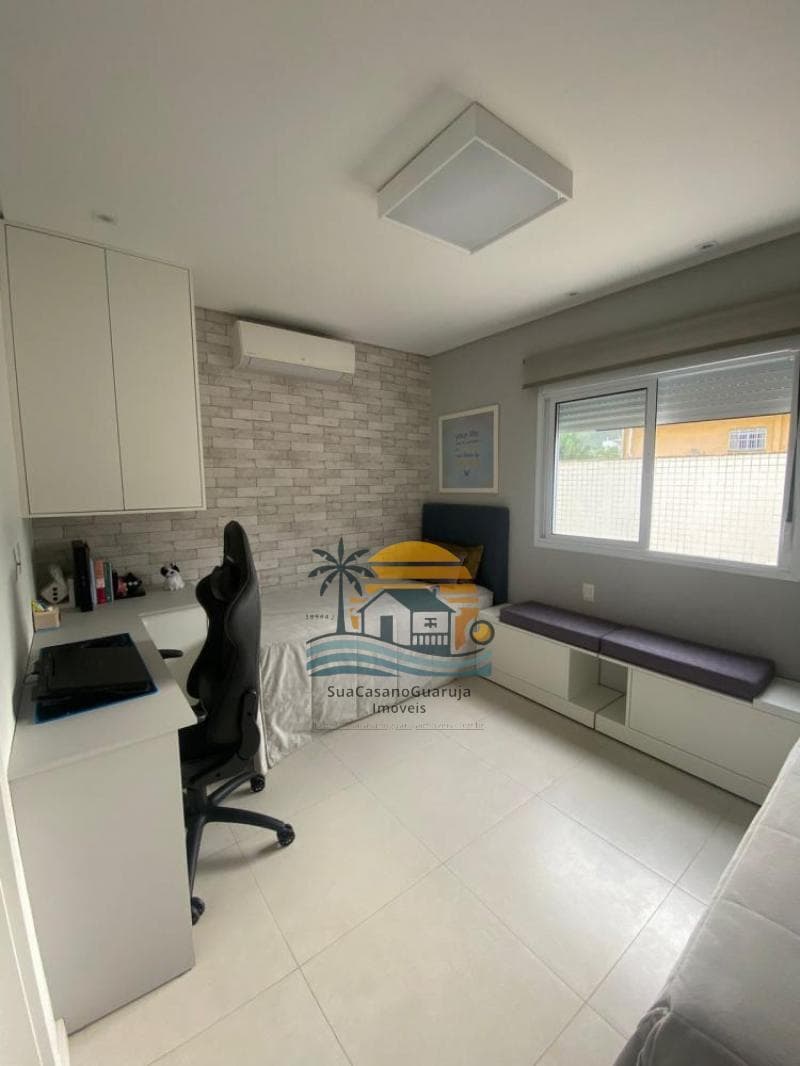 Apartamento à venda no bairro Jardim Las Palmas em Guarujá/SP