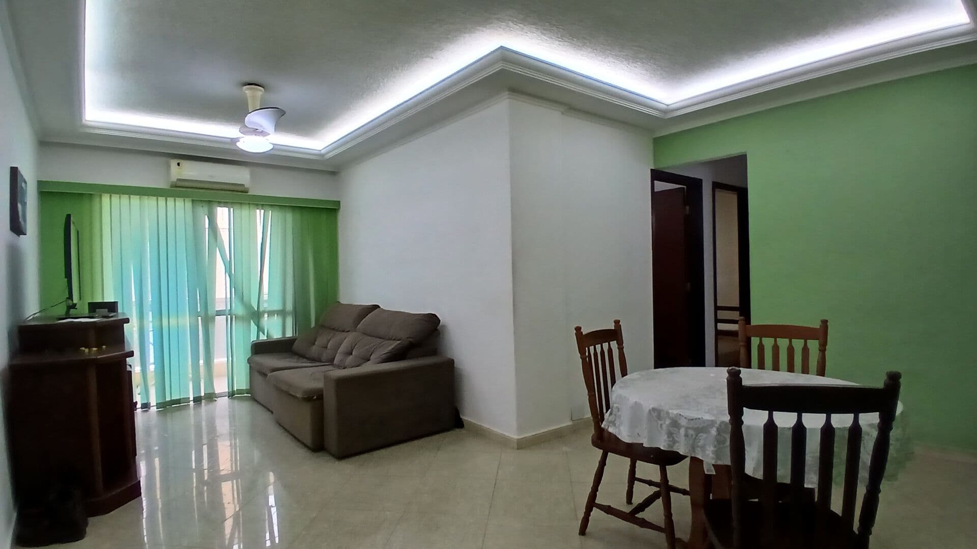 Apartamento à Venda na Praia da Enseada – 3 Quartos, 75 m², 2 Banheiros e 1 Vaga