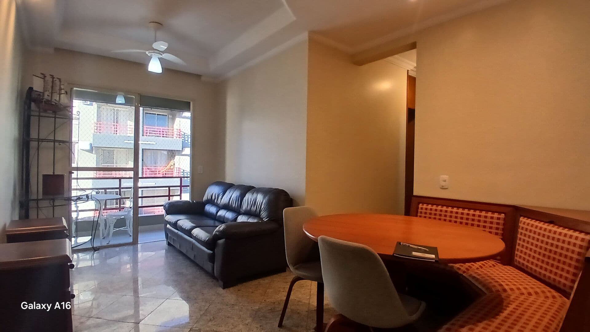 Apartamento locação anual 2 dormitorios 1 vaga praia da enseada guaruja