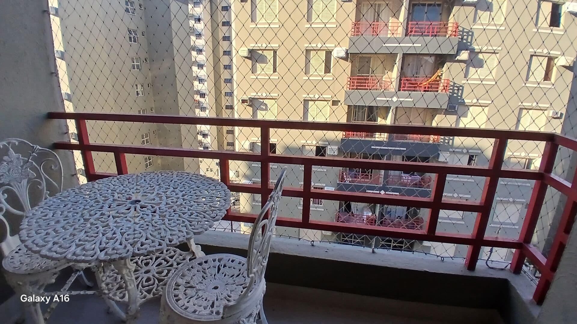 Apartamento locação anual 2 dormitorios 1 vaga praia da enseada guaruja