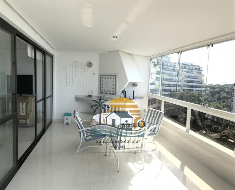 Apartamento à venda no bairro Morro Sorocotuba em Guarujá/SP